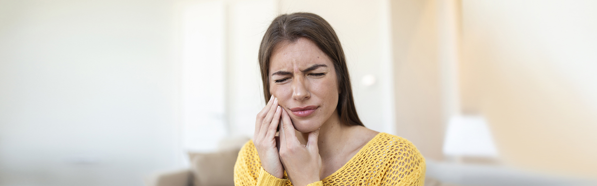 What Are the Most Common Symptoms of Jaw Bone Infection?
